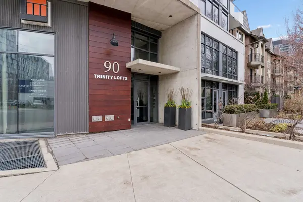 90 Trinity ST #206, Toronto C08, ON M5A 0E4