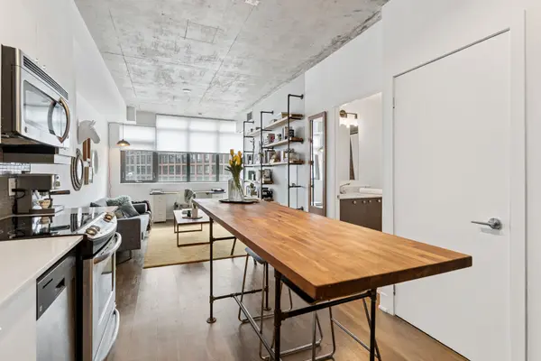 90 Trinity ST #206, Toronto C08, ON M5A 0E4