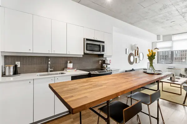 90 Trinity ST #206, Toronto C08, ON M5A 0E4