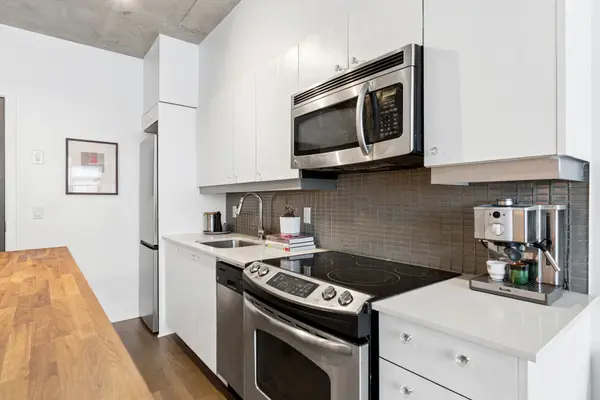 90 Trinity ST #206, Toronto C08, ON M5A 0E4