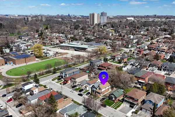 25 Wanstead AVE, Toronto E06, ON M1L 3L3