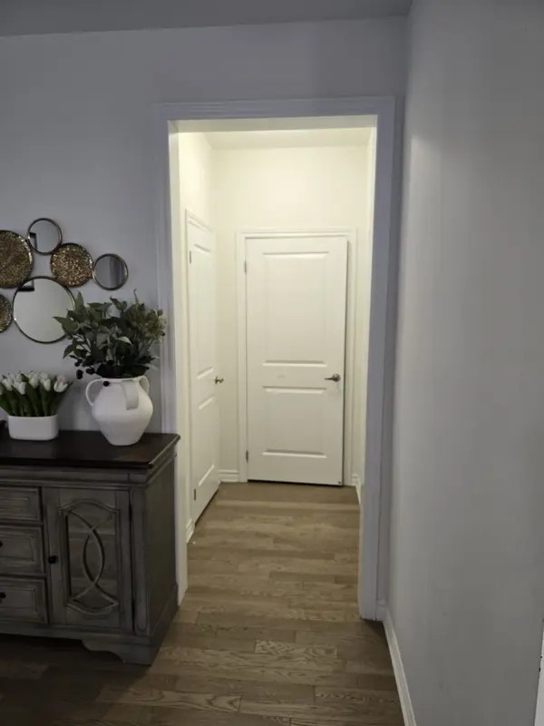 33 Bremner ST, Whitby, ON L1R 1W5