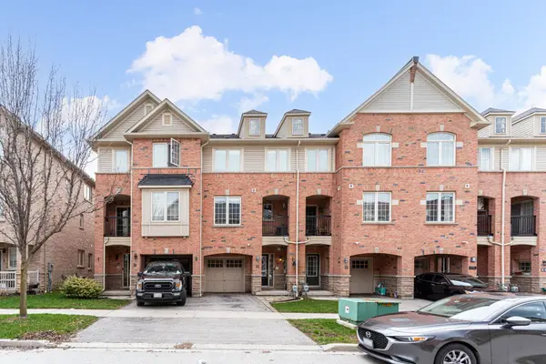 16 Clowes ST, Ajax, ON L1Z 0K9