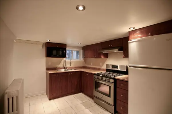 11 Ferrier AVE #Bsmt, Toronto E03, ON M4K 1M8