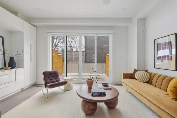 99A Memorial Park AVE, Toronto E03, ON M4J 2K1