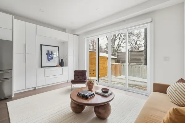 99A Memorial Park AVE, Toronto E03, ON M4J 2K1