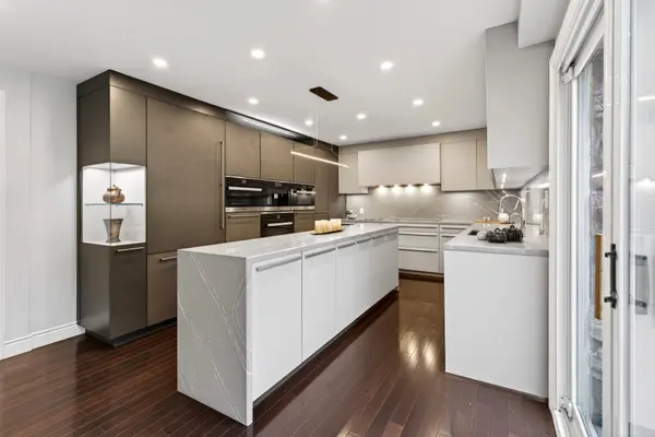 14038 Bayview AVE, Aurora, ON L4G 3G8