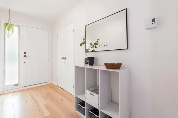 1120 Lindy LN, Innisfil, ON L0L 1R0