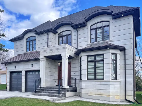 46 Hughson DR, Markham, ON L3R 2T8