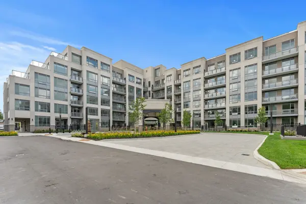 2075 King RD #435, King, ON L7B 0R6