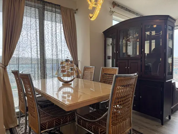 9600 Yonge ST #307B, Richmond Hill, ON L4C 0X3