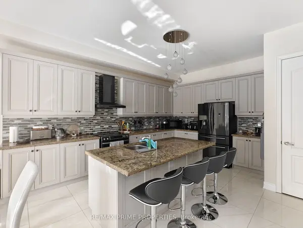 853 Harry Douglas ST, Newmarket, ON L3X 0K3