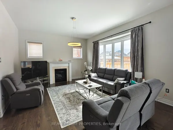 853 Harry Douglas ST, Newmarket, ON L3X 0K3