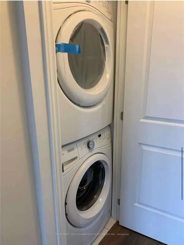 9618 Yonge ST #303, Richmond Hill, ON L4C 0X5