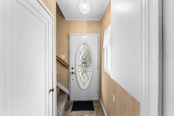 46 Isle Vista DR, Georgina, ON L0E 1N0