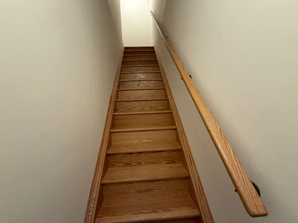 6 Sayers LN #8, Richmond Hill, ON L4E 1J4