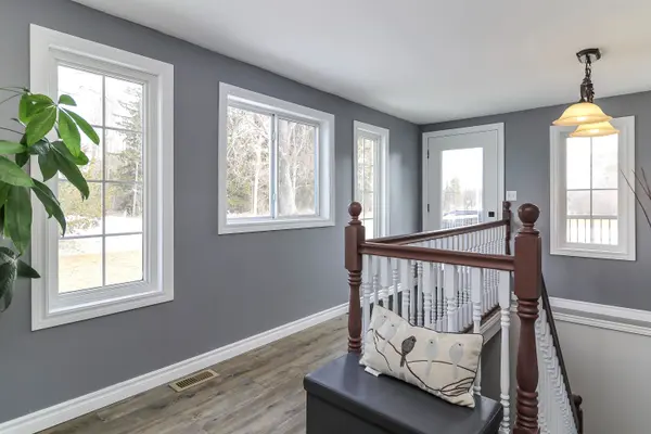 2533 Flos 3 RD W, Springwater, ON L0L 2K0