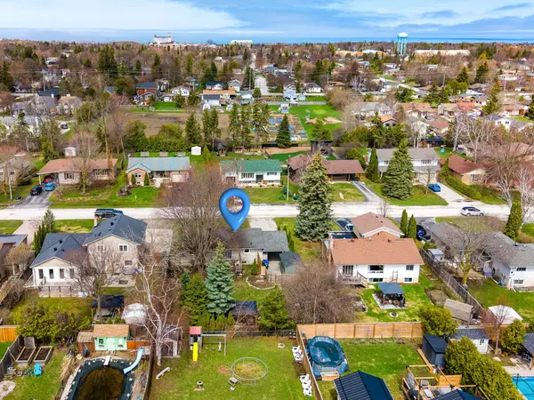 12 Bryan DR, Collingwood, ON L9Y 2K7