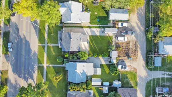 755 4th STREET E, Prince Albert, SK S6V 0K4