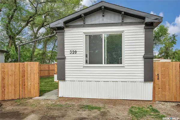 1524 Rayner AVENUE #320, Saskatoon, SK S7N 2P8