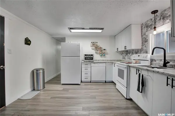 1524 Rayner AVENUE #408, Saskatoon, SK S7N 1Y1