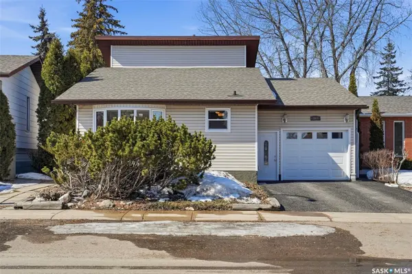 347 DELARONDE ROAD, Saskatoon, SK S7J 3Y5