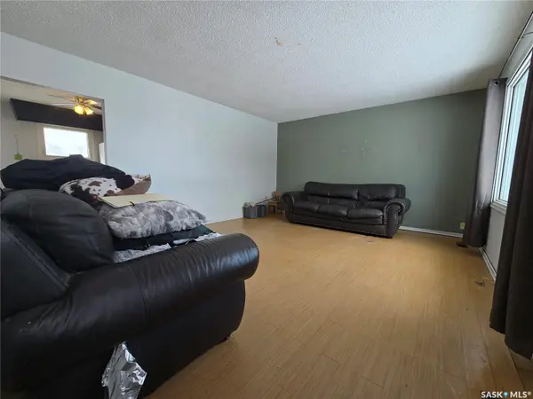 33 4th AVENUE E, Central Butte, SK S0H 0A1