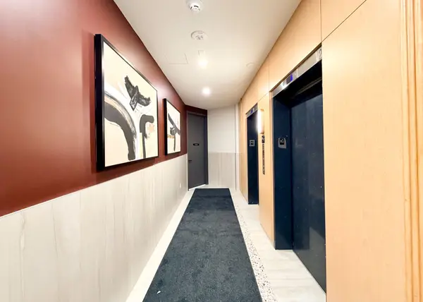 1660 Bloor ST W #706, Toronto W02, ON M6P 1A8