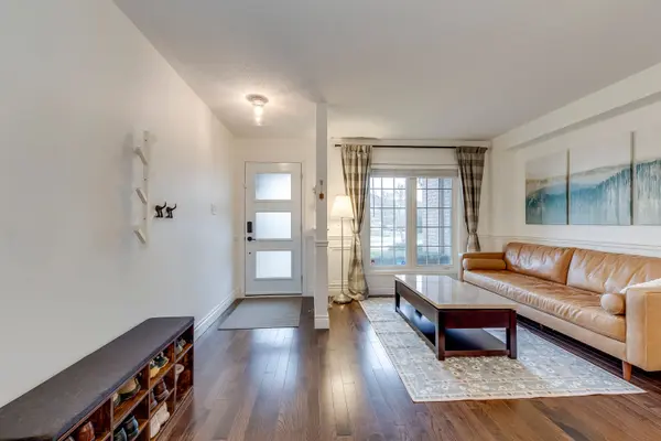 2287 KINGFISHER CT, Oakville, ON L6M 3Z3