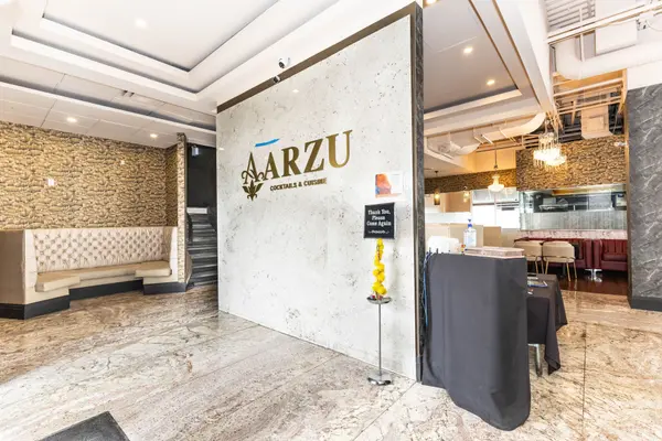 15 Gateway BLVD #102, Brampton, ON L6T 0H4