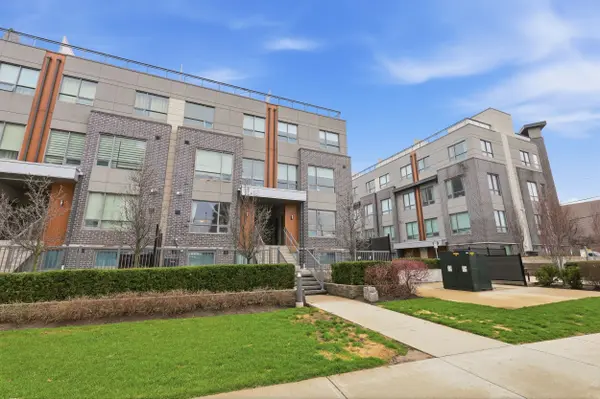 1238 Cawthra RD #2, Mississauga, ON L5G 0B6