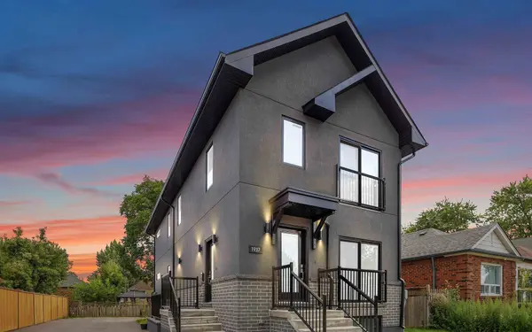 1937 Lawrence AVE W, Toronto W04, ON M9N 1G8