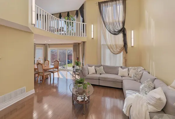 461 Nahani WAY, Mississauga, ON L4Z 3V7