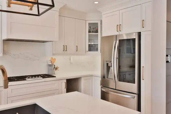 976 Silver Birch TRL, Mississauga, ON L5J 4S3