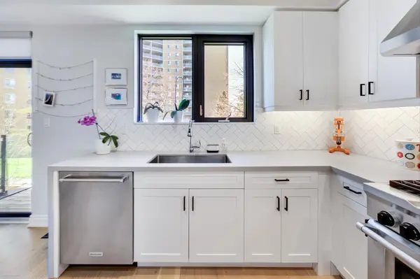 66 Pony Farm DR, Toronto W09, ON M9R 0B3