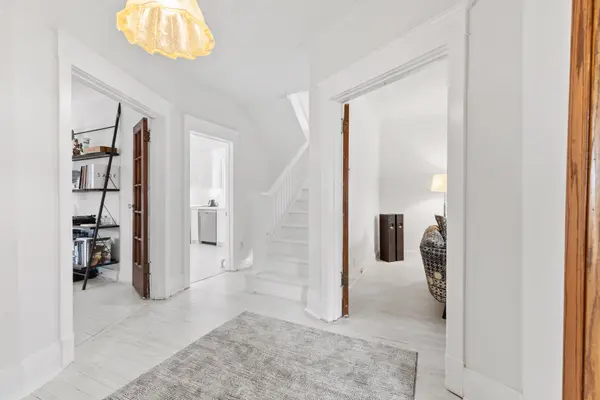 132 Indian RD, Toronto W01, ON M6R 2V6