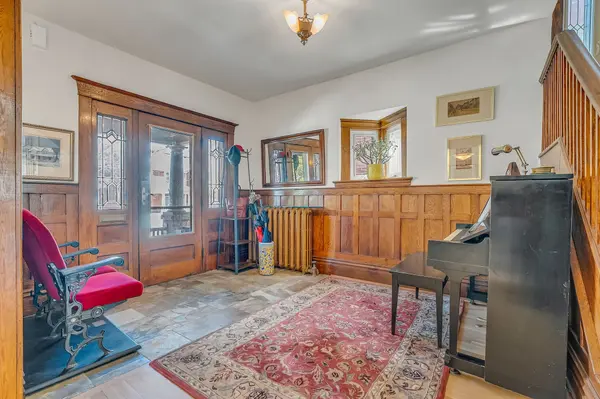 295 Wright AVE, Toronto W01, ON M6R 1L8