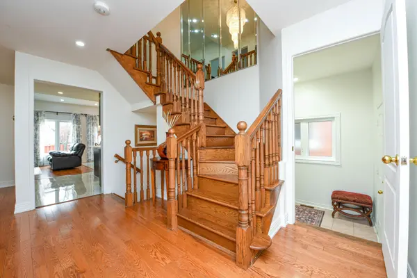 113 Seclusion CRES, Brampton, ON L6R 1K8