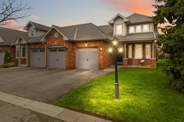 4275 Millcroft Park DR #17, Burlington, ON L7M 4L9