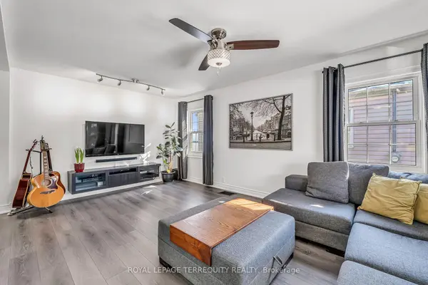 5 Acorn AVE, Toronto W08, ON M9B 3P7