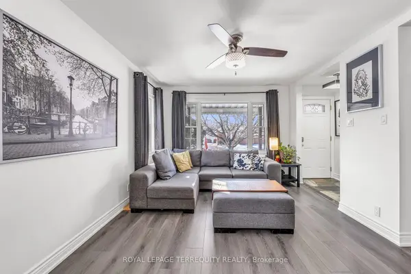 5 Acorn AVE, Toronto W08, ON M9B 3P7