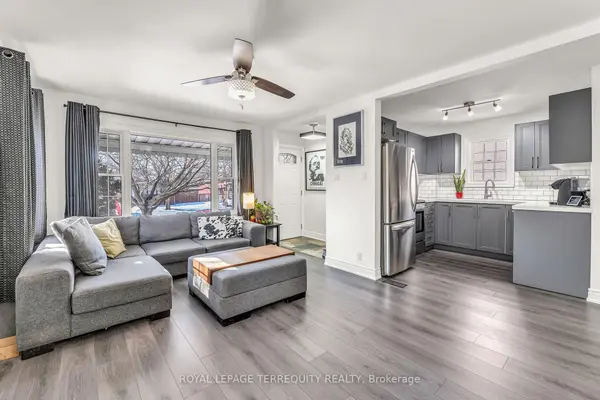 5 Acorn AVE, Toronto W08, ON M9B 3P7