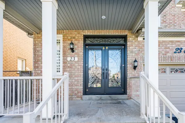 23 Smoothwater ST, Brampton, ON L6R 2G2