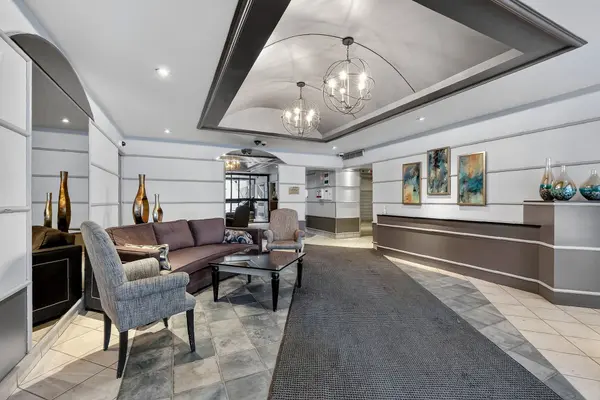 158C McArthur AVE #1408, Vanier And Kingsview Park, ON K1L 8E7