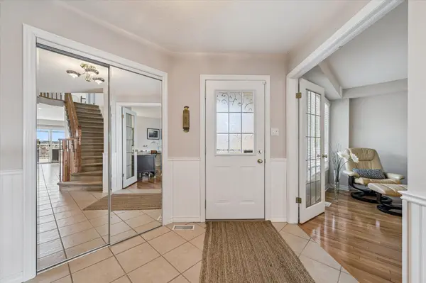 87 Law DR, Guelph, ON N1E 7J7