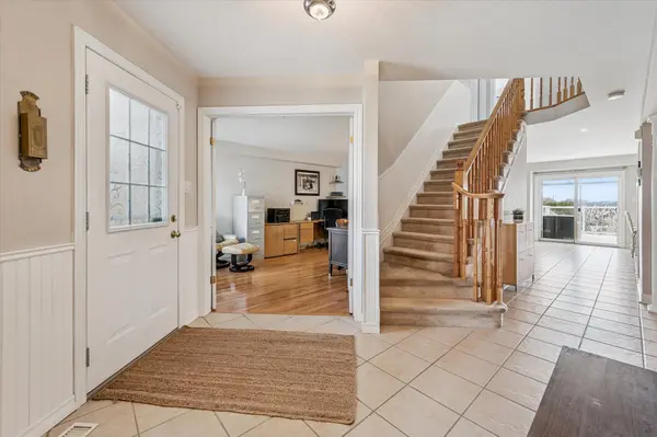 87 Law DR, Guelph, ON N1E 7J7