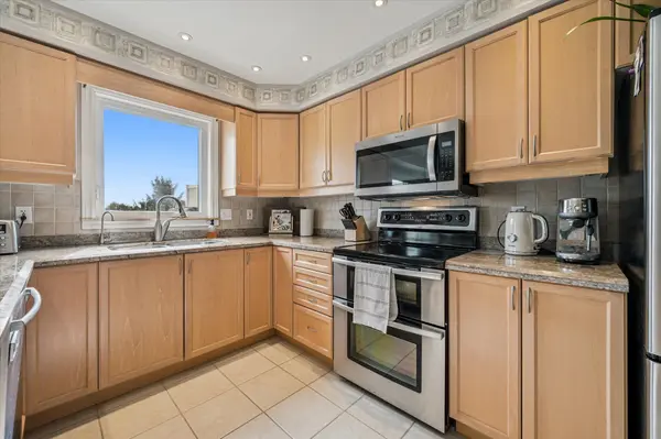 87 Law DR, Guelph, ON N1E 7J7