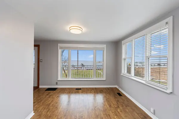 5157 Bath RD, Loyalist, ON K0H 1G0