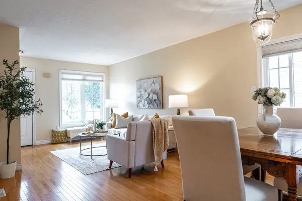 295 Norman ST, Stratford, ON N5A 7Y3