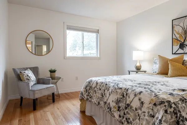 295 Norman ST, Stratford, ON N5A 7Y3